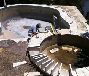 professional pool repair for tile work