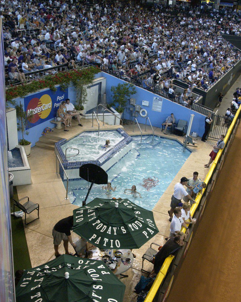 Arizona Diamondback's pool at Chase Field has winning history