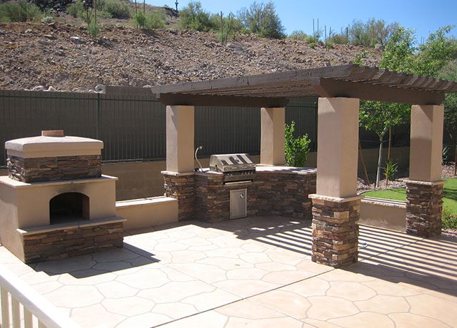 Custom Stucco and Brick Outdoor Kitchens Design