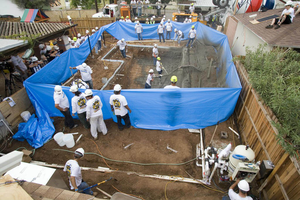 Spraying concrete swimming pool